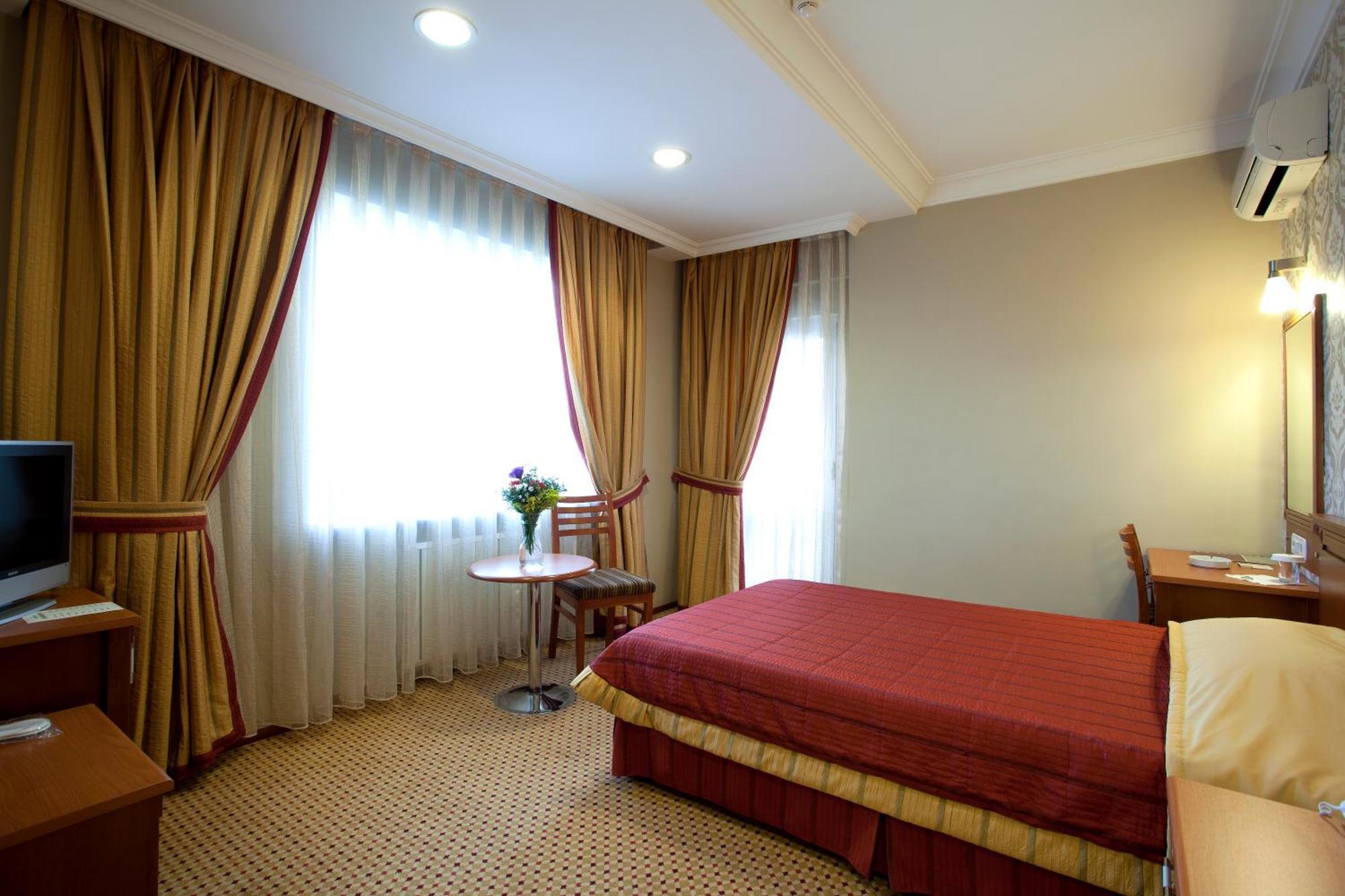 Sefa Hotel 2 Корлу Экстерьер фото